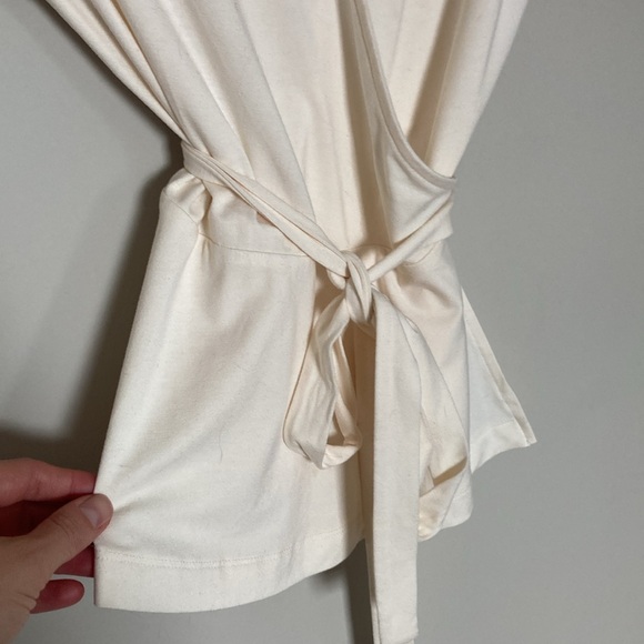 Banana Republic Wrap Peplum Top - Picture 3 of 4